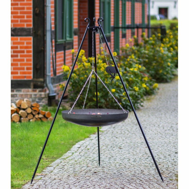 Wok en acier suspendu avec manivelle sur trépied 180cm (exemple de mise en situation)