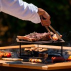 grille plinthe pour brasero 105cm en inox - cuisson surélevée au centre du barbecue