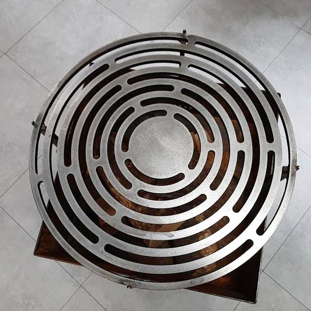 Brasero barbecue Quadro d'Iwona Grills avec sa grille aux dimensions généreuses