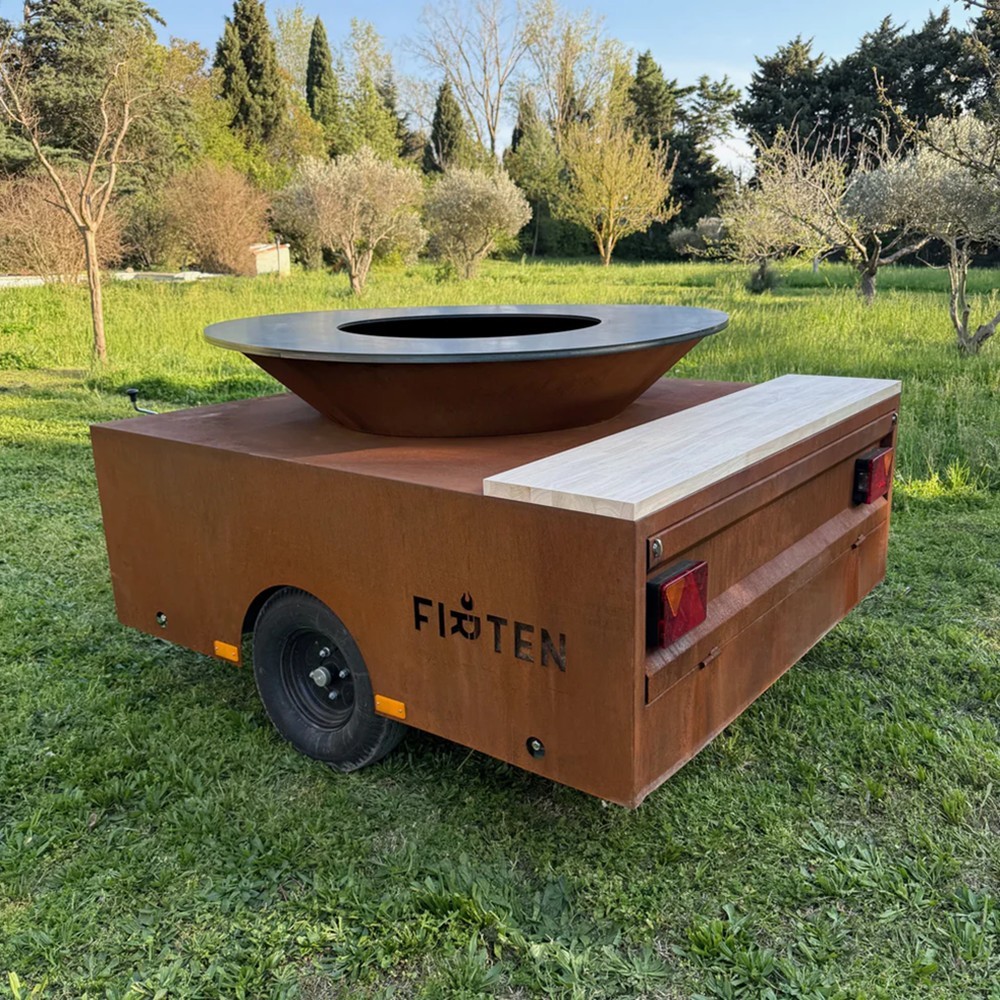 Brasero remorque Voyageur Firten avec sa plancha de 150cm