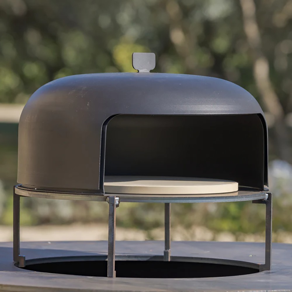 Four à pizza pour brasero de marque Firten (exemple d'utilisation, (exemple d'utilisation, grille vendue séparément)