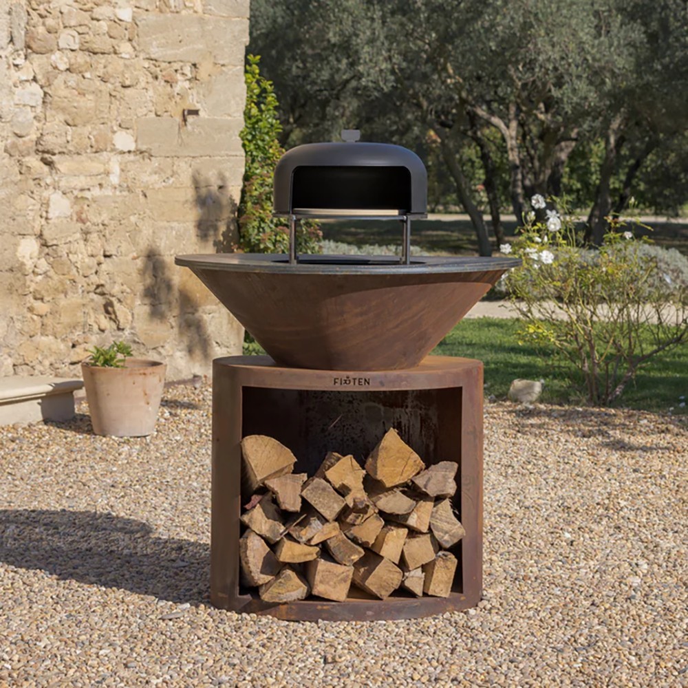 Four à pizza pour brasero de marque Firten (exemple d'utilisation, accessoires vendus séparément)