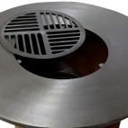 Brasero Barbecue Le Pétoncle avec plancha de 85 cm de diamètre et 8mm d'épaisseur, grille centrale de 39 cm de diamètre