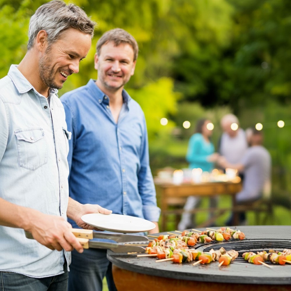 Brasero Plancha grill avec tiroir à cendres et espace de rangement France Braseros (exemple de mise en situation)