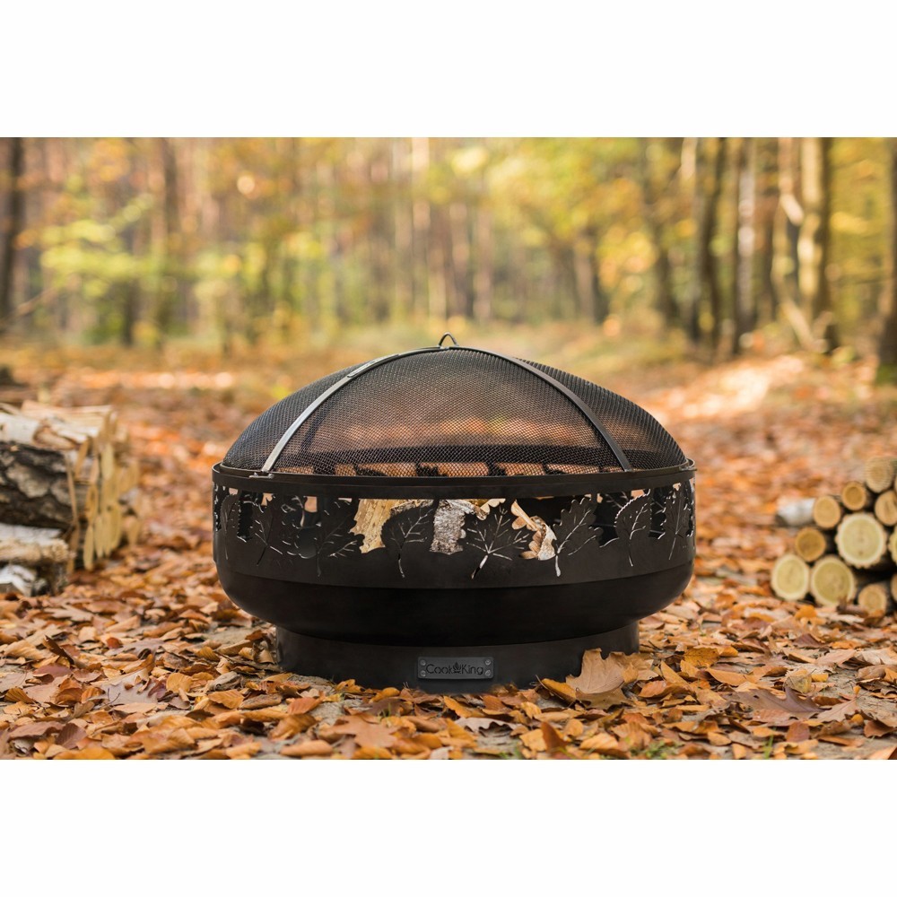 Le bol à feu Toronto est une ode à la nature (exemple de présentation, pare-étincelle vendu séparément)