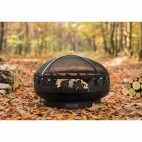 Le bol à feu Toronto est une ode à la nature (exemple de présentation, pare-étincelle vendu séparément)