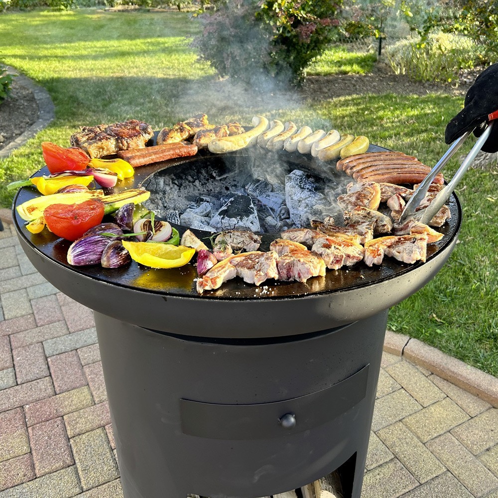 Le brasero Sioux a une grande capacité de cuisson Le brasero Sioux a une grande capacité de cuisson