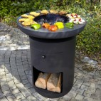 Le brasero Sioux XL a un socle prévu pour stocker le bois Le brasero Sioux XL a un socle prévu pour stocker le bois