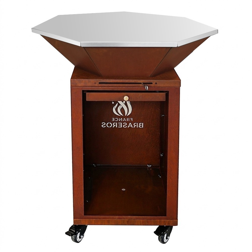 Couvercle en Inox pour Brasero Medium Heptagonal de France Braseros (mise en situation, autres produits vendus séparément) Couvercle en Inox pour Brasero Medium Heptagonal de France Braseros (mise en situation, autres produits vendus séparément)