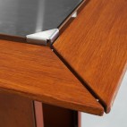 Le contour bois est très pratique et ajoute aussi beaucoup de charme à votre brasero plancha. Le contour bois est très pratique et ajoute aussi beaucoup de charme à votre brasero plancha.