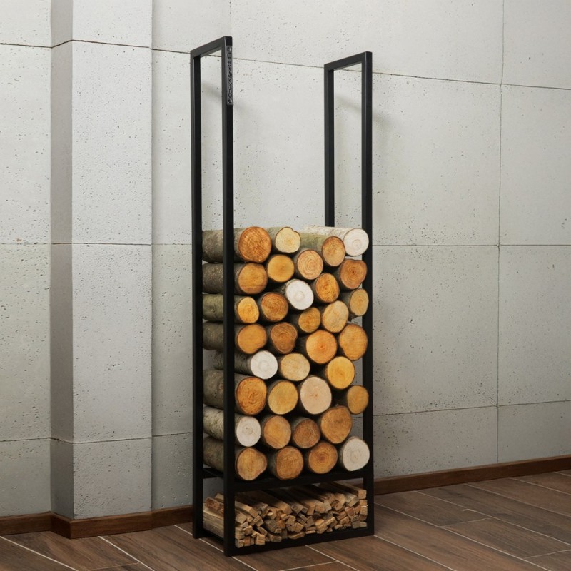 Le Porte-bûches Atos d'une taille de 120cm de hauteur permet de ranger son bois de manière élégante