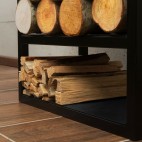 le Porte-bûches Atos d'une taille de 120cm en hauteur est esthétique et pratique pour le rangement du bois