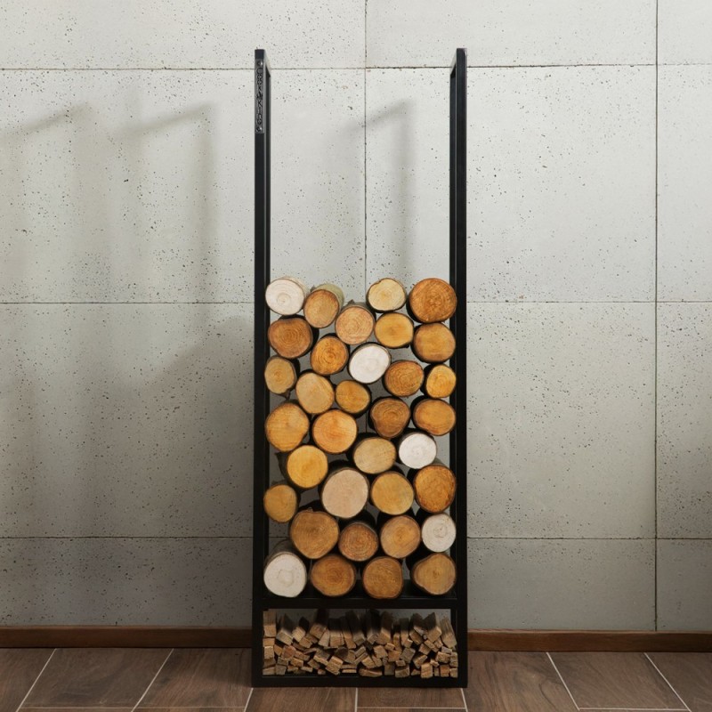 Le Porte-bûches Atos d'une taille de 120cm de hauteur est esthétique et permet de ranger son bois de manière soignée