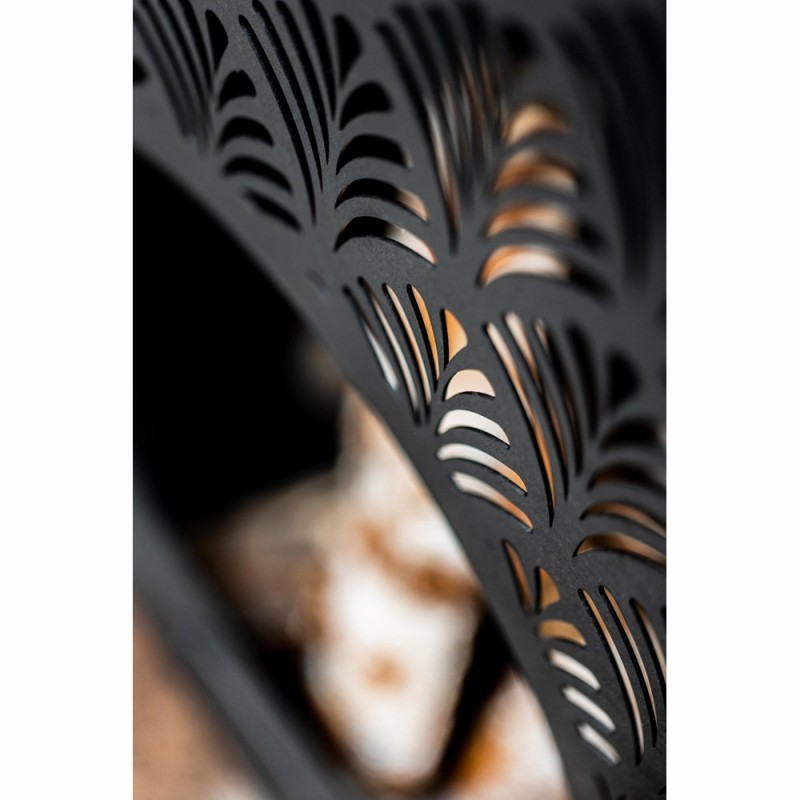 La cheminée d'extérieur Ankara de chez CookKing est en acier de qualité