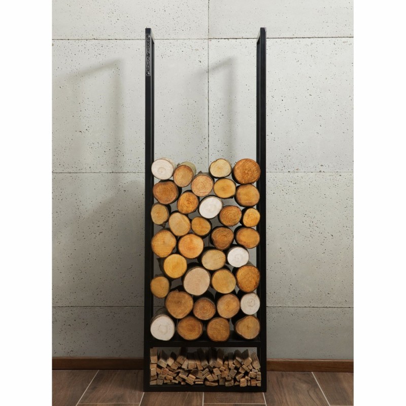 le Porte-bûches Atos d'une taille de 150cm en hauteur est esthétique et pratique pour le rangement du bois