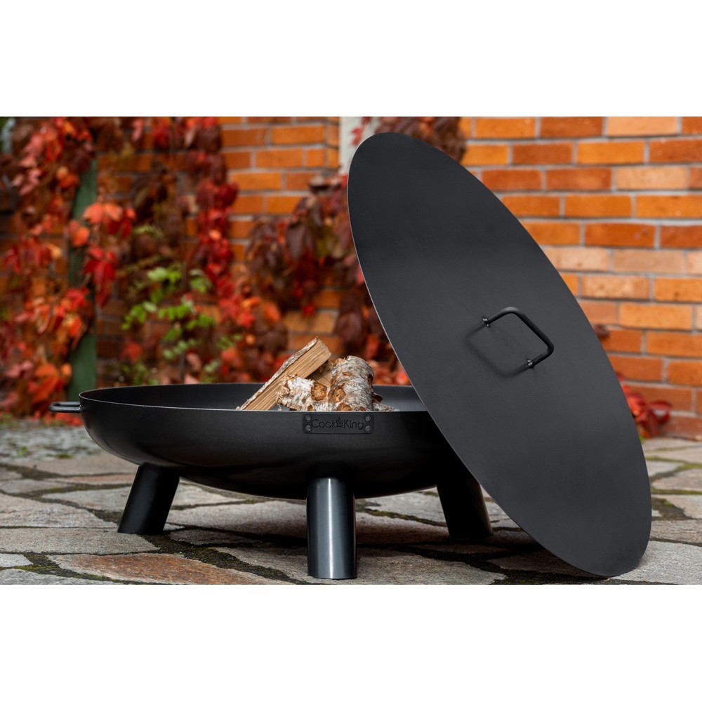 Brasero de jardin en acier &eacute;pais (exemple d'utilisation, couvercle vendu s&eacute;par&eacute;ment)