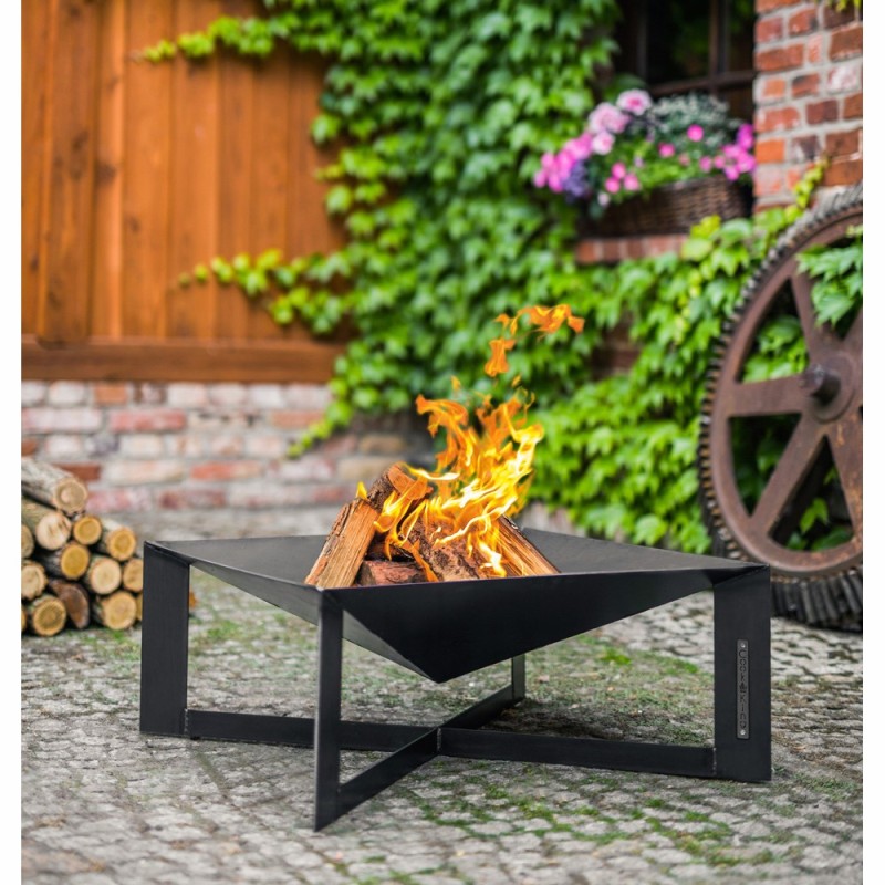 Le brasero de jardin Cuba est en acier de 2mm d'épaisseur Le brasero de jardin Cuba est en acier de 2mm d'épaisseur