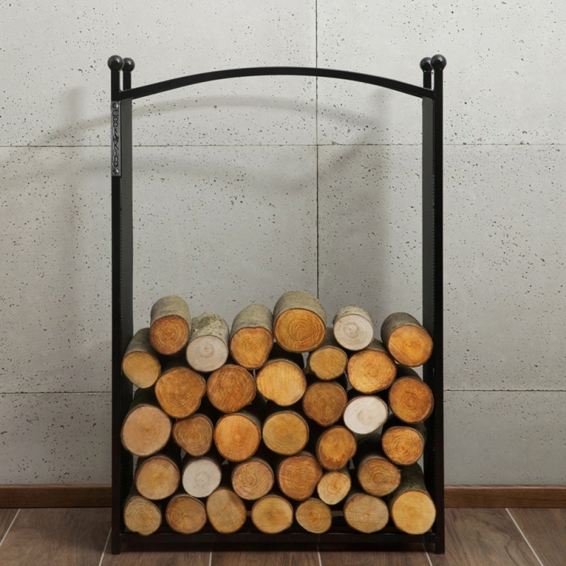 Le Porte-bûches Cherry s'intègre parfaitement dans tout espace et permet de ranger son bois de manière organisée et élégante