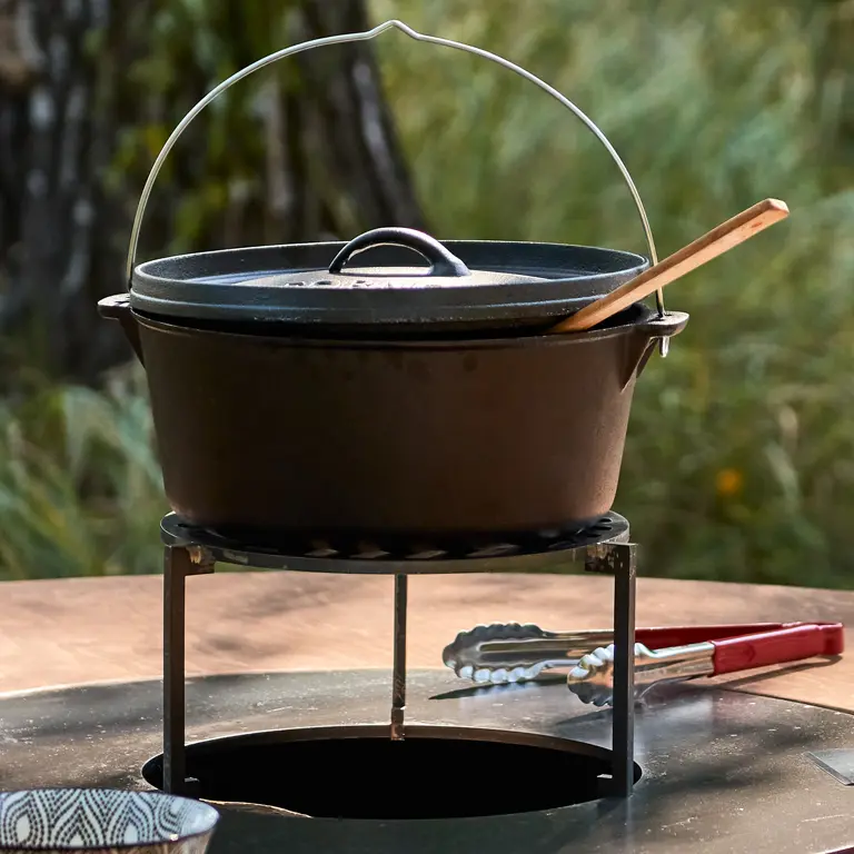 Accessoire n°7 : Cocotte Dutch oven pour brasero Accessoire n°7 : Cocotte Dutch oven pour brasero