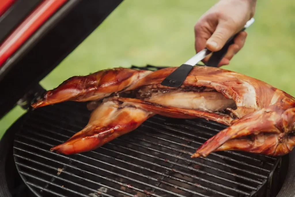 Recette de lapin braisé au kamado