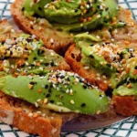 Recette avocado toasts au barbecue