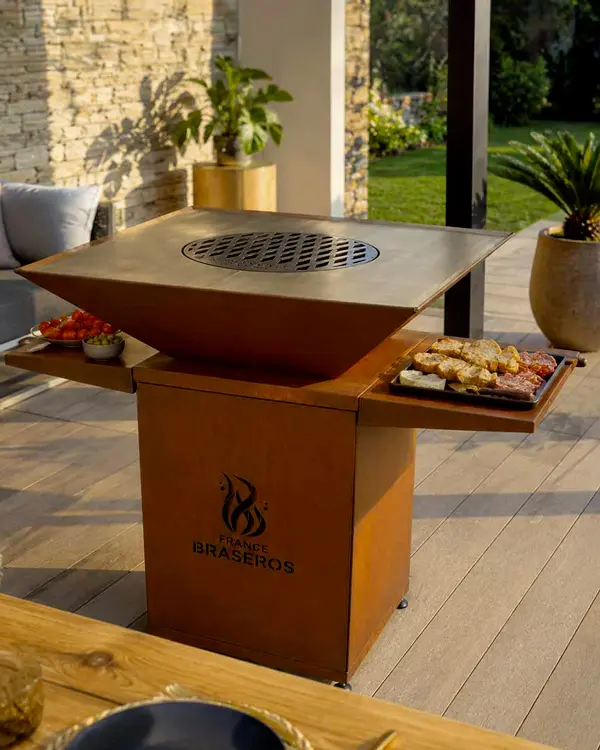 Nos braseros france braseros sont fabriqu&eacute;s en acier corten, gage de robustesse et de long&eacute;vit&eacute;