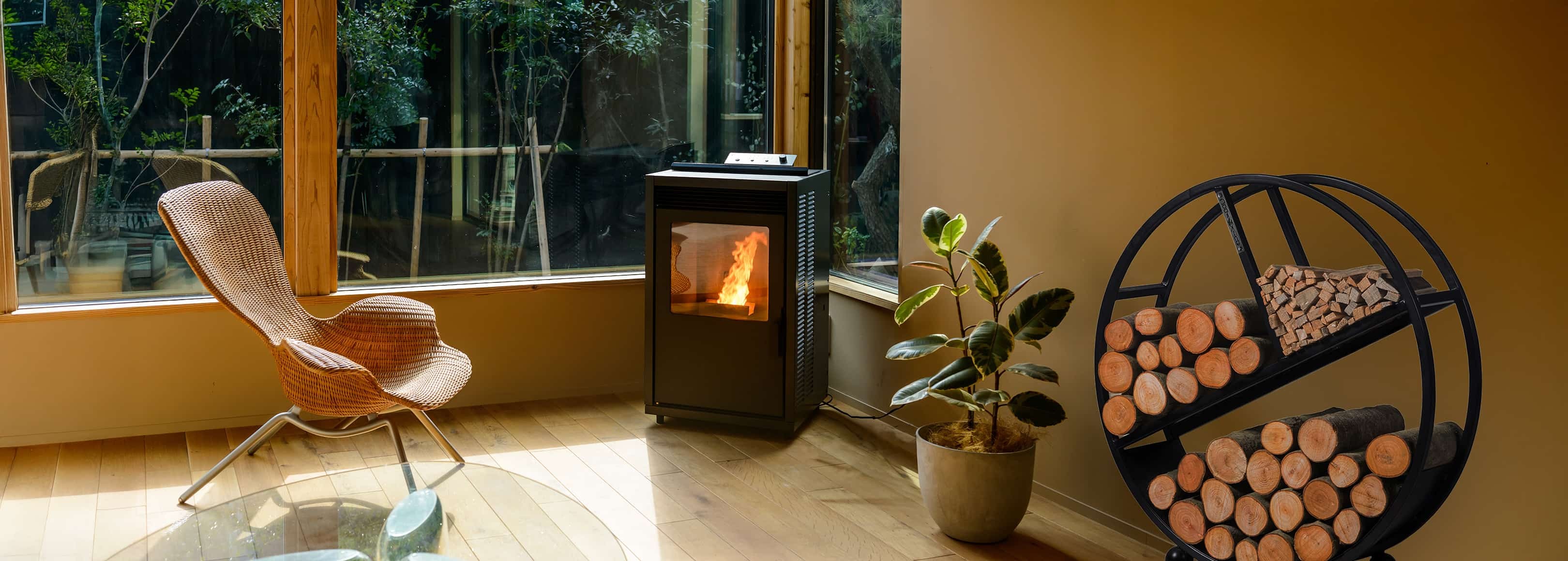 Range-bûches design : alliez élégance et praticité cet hiver